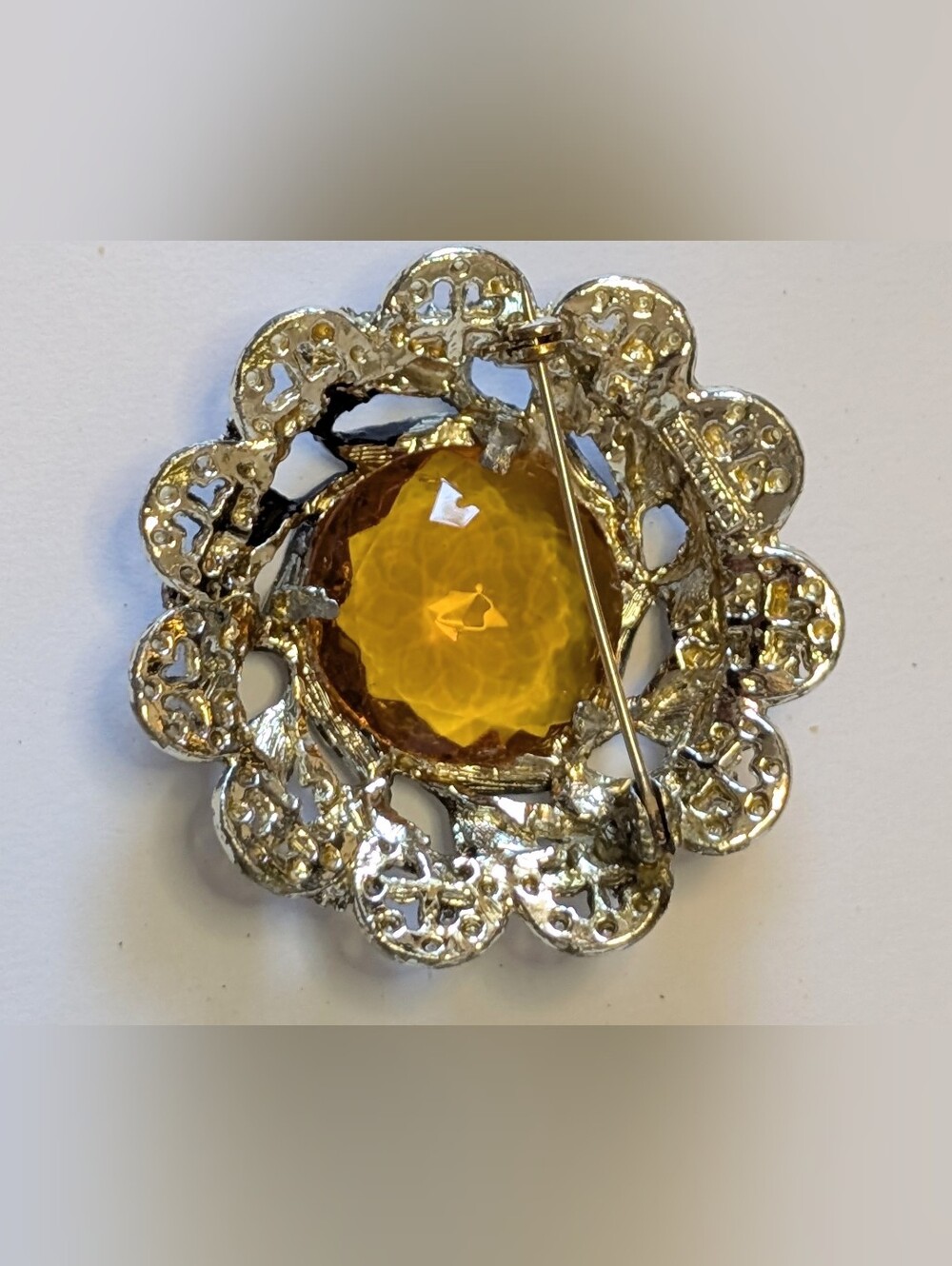 Hollywood Amber Topaz Glass Openwork Wreath Brooch Rhinestone Rosette Pin